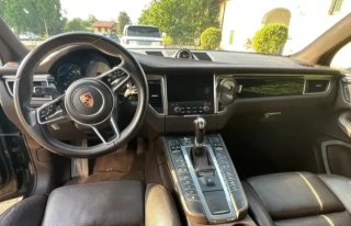 Porsche Macan S
