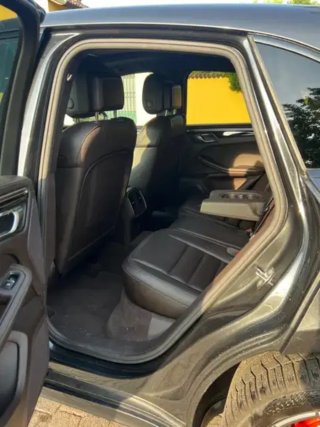 Porsche Macan S