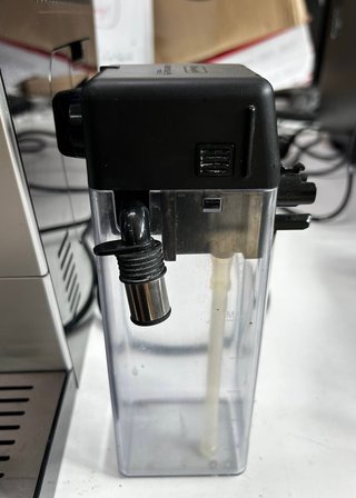 Cafetera superautomática DELONGHI ETAM 29.660.SB