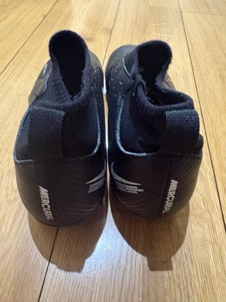 Botas de fútbol Nike Mercurial Negras niño. Talla
