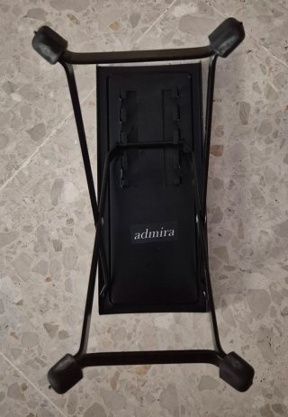 Reposapiés Guitarra Plegable Negro, marca Admira