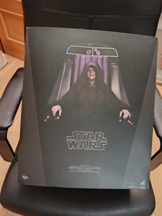 Figura Hot Toys Emperador Palpatine 1/6 Deluxe