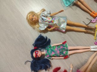 Conjunto Muñecas Barbie y Accesorios