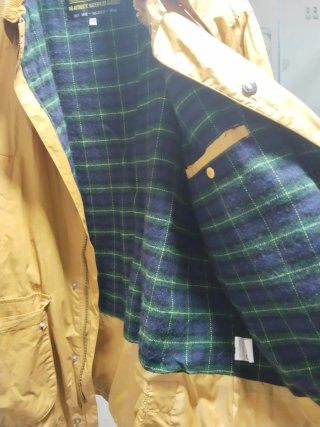 Chaqueta mostaza forro tartán