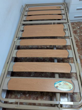Cama articulada 90 con colchón.