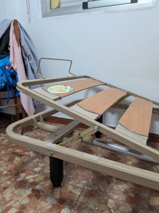 Cama articulada 90 con colchón.