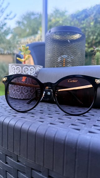 Occhiali da sole Cartier neri e oro