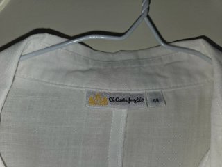 Blusa blanca sin mangas bordada