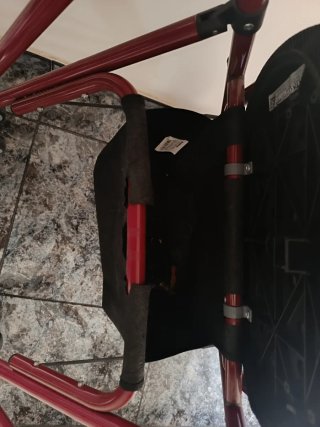 Andador Mayores ortopedico funcional en rojo