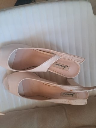 Zapatos Restissimo Beige Tacón