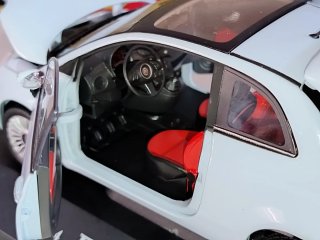 Fiat 500 Cinquecento 1/24 Cararama New Ray