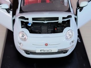 Fiat 500 Cinquecento 1/24 Cararama New Ray