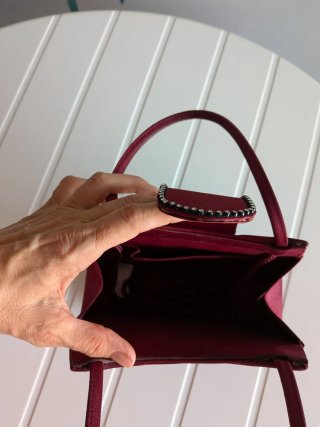 Bolso de fiesta con pedrería