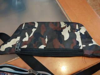 Riñonera Multicolor y camuflaje