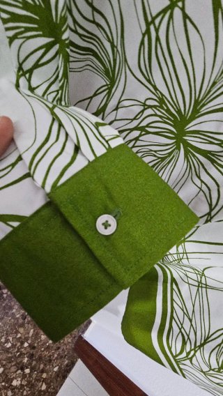 Camisa Benetton Talla S Verde y Blanca