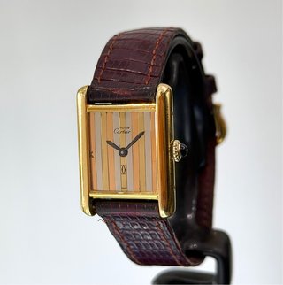 Reloj Cartier Tank Vermeil. Esfera Tricolor