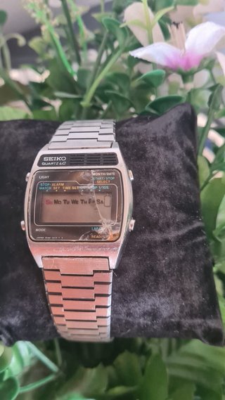 Reloj Seiko Quartz LC Digital