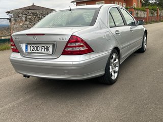 Mercedes-Benz Clase C 2006
