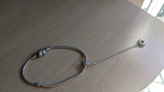 Pulsera Pandora Plata con Charm