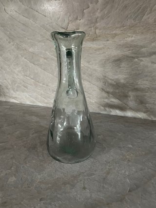 Jarra de vidrio transparente