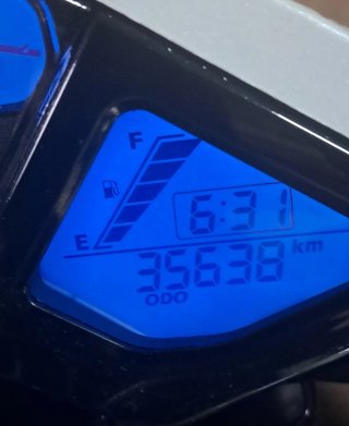 Honda CB 1000 R Blanca y Gris