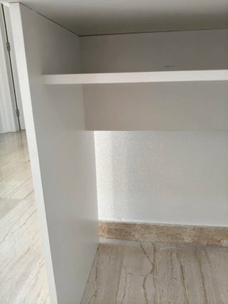 Escritorio blanco