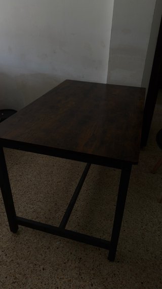 Mesa de comedor madera y metal