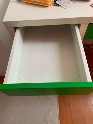 Secretária Ikea Verde e Branca
