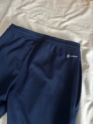 Pantalón Adidas Aeroready sin usar