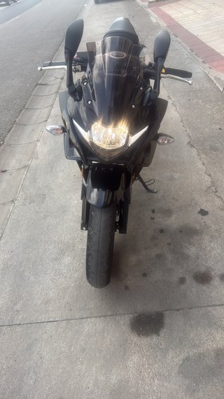 Suzuki GSX R250 Negra Impecable