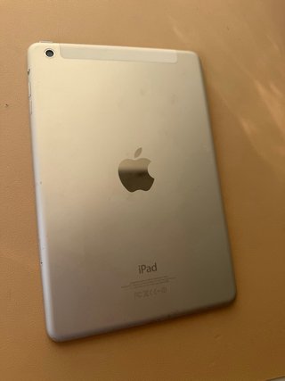 iPad mini (2012) 56 GB No actualiza, no baja apps