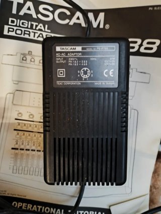 Grabadora Tascam Portastudio 788 Digital