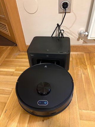 Robot Aspirador y Fregasuelos Negro