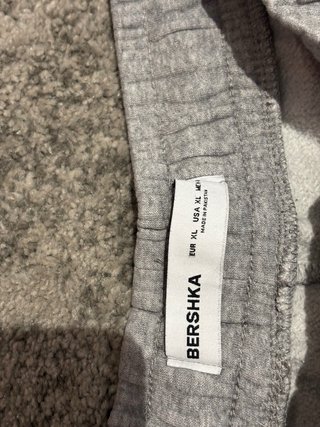 Pantalón oversize gris hombre