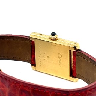 Cartier Tank Louis Oro y Piel Roja