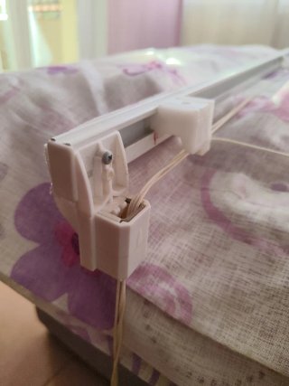 Tende avvolgibili in lino viola e rosa