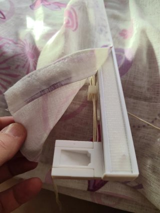 Tende avvolgibili in lino viola e rosa