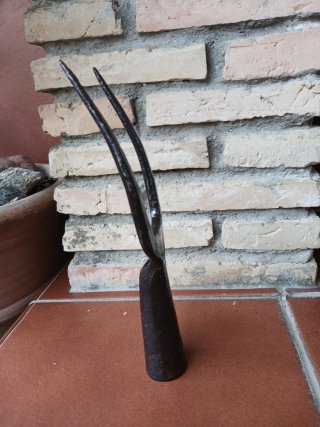 Herramienta agrícola antigua