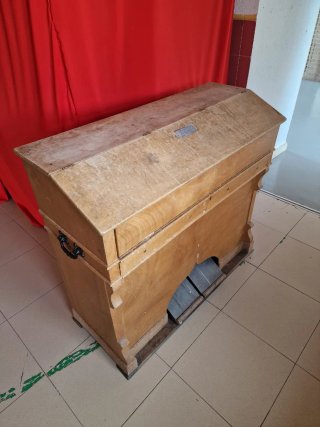 Armonio Litúrgico de Madera