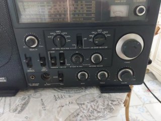 Radio Multibanda Vintage MARC NR-82F1