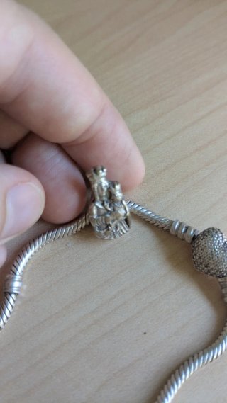 Pulsera Pandora con 3 charms