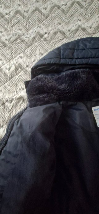 Chaqueta de niña acolchada, con capucha,  talla 8