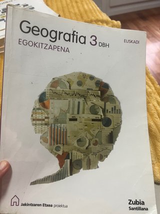 ADAPTACION CURRICULAR GEOGRAFIA + CD PDF + FAJA...