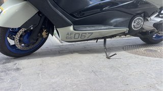 Yamaha T-MAX 500 Gris