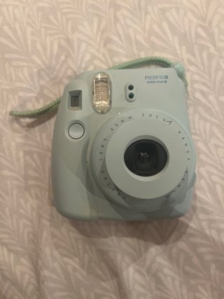 Cámara Fujifilm Instax Mini 8