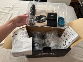 Canon EOS R7 + RF-S 18-150mm Kit