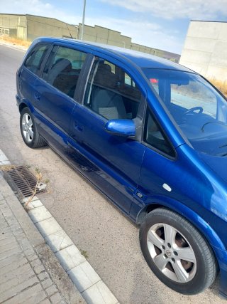 Opel Zafira 2004