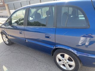 Opel Zafira 2004