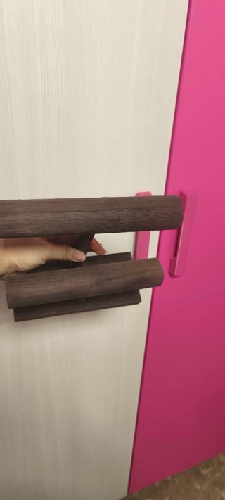 Expositor de madera para pulseras y relojes