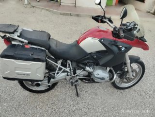 Moto BMW R1200GS Negra/Roja